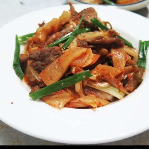 Hình ảnh GUY NIKU KIMUCHI ITAME _ Bò Xào Kim Chi