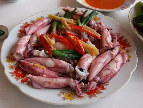 Hình ảnh Mực hấp hành gừng