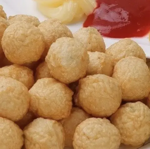 Hình ảnh 2 cây Cá viên - 8 viên