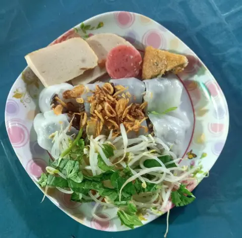Hình ảnh Bánh cuốn nóng size nhỏ