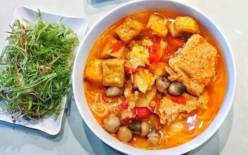 Hình ảnh Bún bò Huế chay