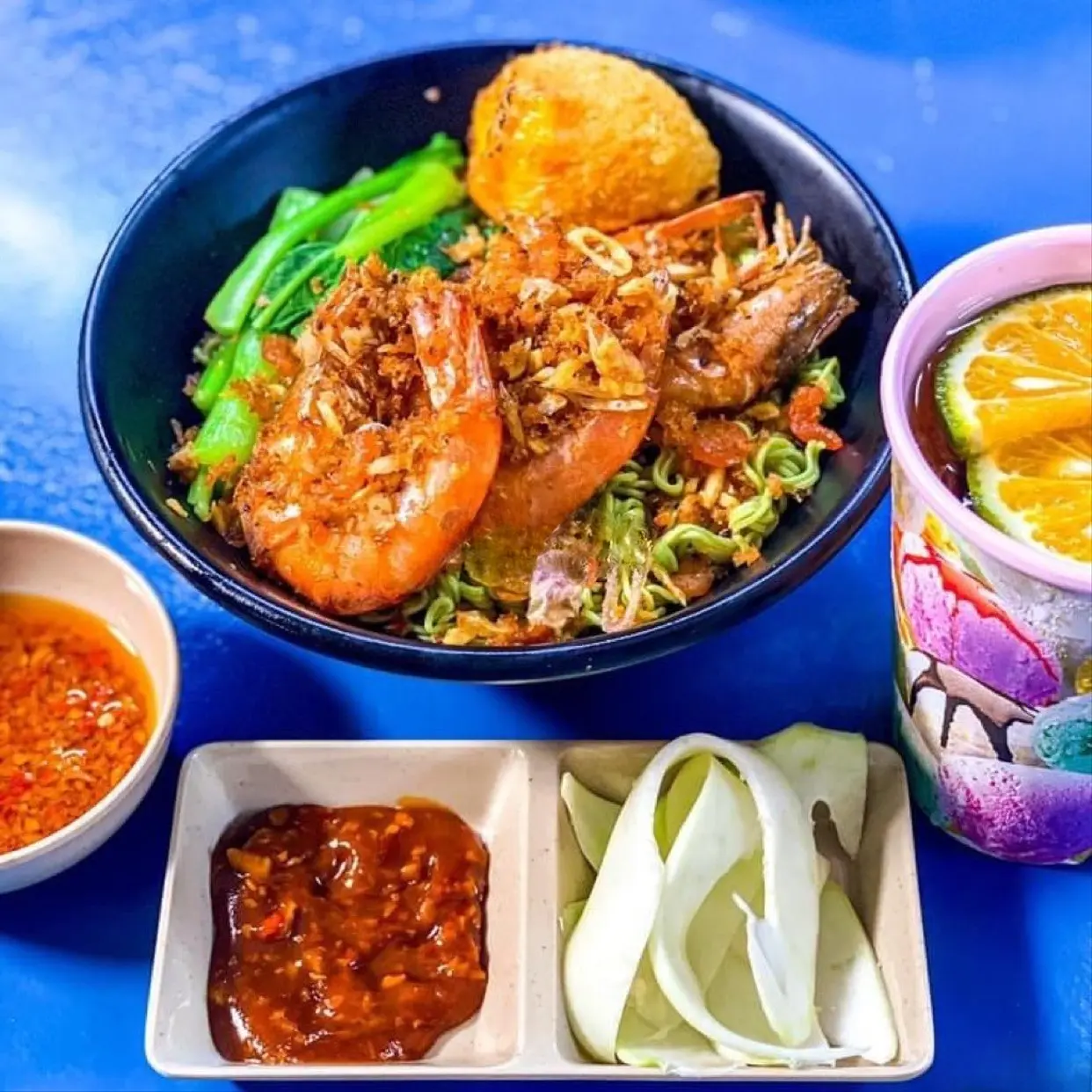 Hình ảnh Mì gói tôm sốt Hongkong
