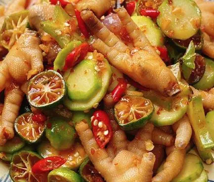 Hình ảnh Chân gà sốt thái lắc sả tắc gia truyền