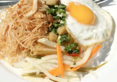 Hình ảnh Cơm bì trứng