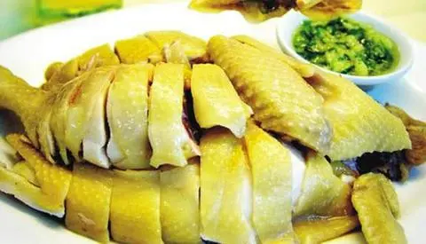 Hình ảnh Gà chặt nửa con kèm 1 tô cháo