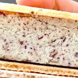 Hình ảnh Kem kẹp vani chocolate