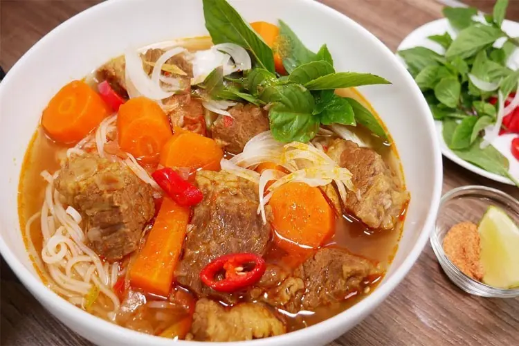 Hình ảnh HỦ TIẾU MỀM(Bánh Phở) BÒ KHO