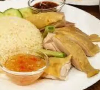 Hình ảnh Cơm chiên gà luộc