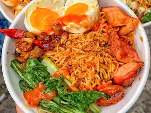 Hình ảnh Mì trộn indomie thập cẩm