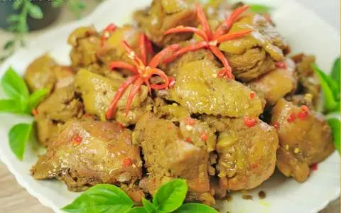 Hình ảnh Cơm thịt gà kho sả ớt
