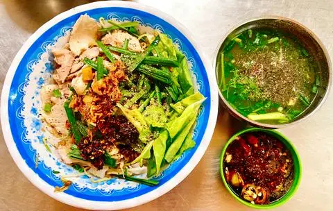 Hình ảnh Hủ tiếu mì khô