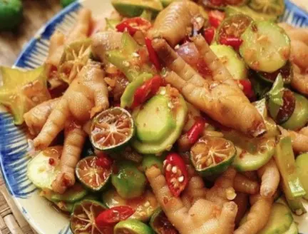 Hình ảnh Chân gà rút xương sả tắc