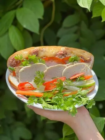 Hình ảnh Bánh mì thập cẩm