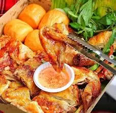 Hình ảnh Gà quay bánh bao nửa con - vị truyền thống