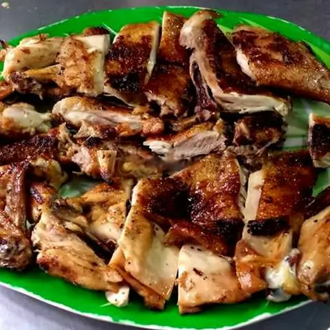 Hình ảnh Nữa con gà nướng mật ong  + Full rau ăn kèm 