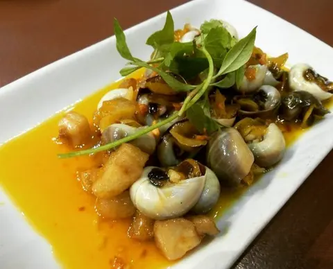 Hình ảnh Ốc mỡ xào bơ
