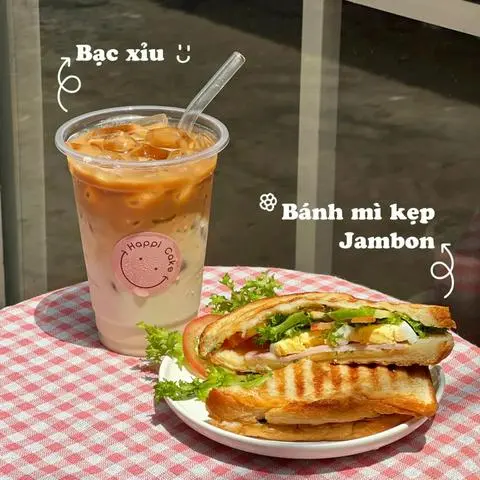 Hình ảnh 1 bánh mì kẹp - 1 nước tuỳ chọn