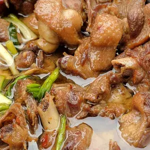 Hình ảnh Cơm vịt kho gừng - đậm đà