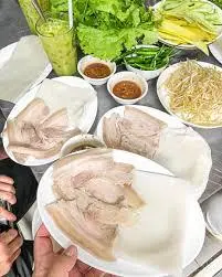 Hình ảnh Bánh tráng cuốn heo luộc