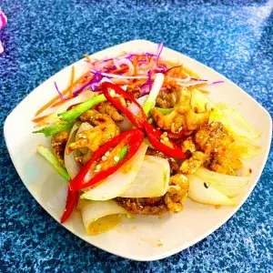 Hình ảnh Chân gà chiên mắm