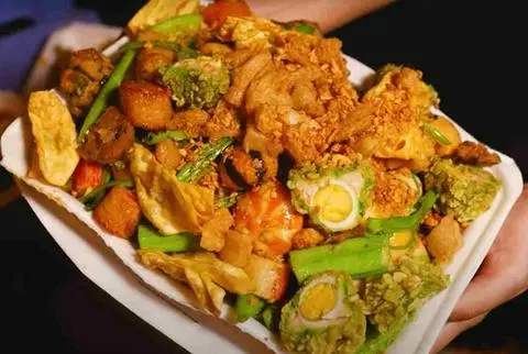 Hình ảnh Combo cá viên chiên sốt mắm tỏi - rau muống - lớn