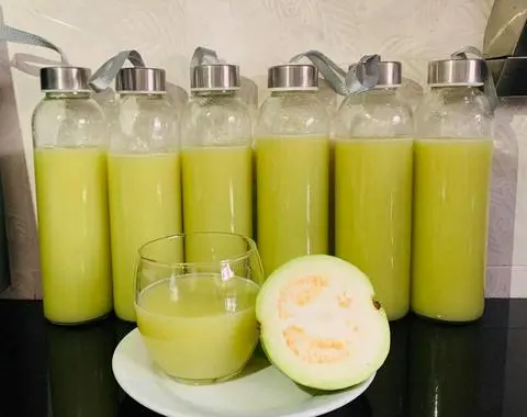 Hình ảnh Nước ổi ép nguyên chất ly 700ml