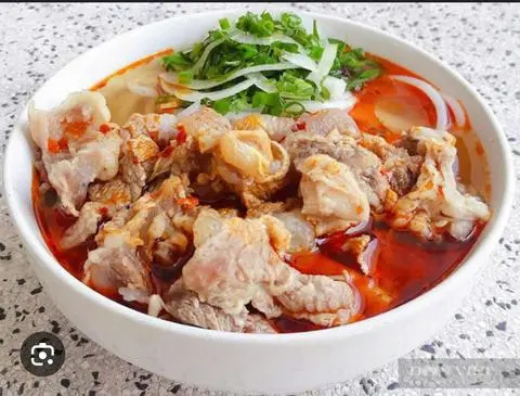 Hình ảnh Bún bò tái gân