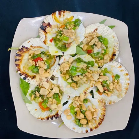 Hình ảnh Sò điệp nướng mỡ hành