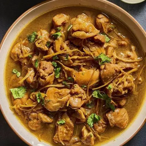 Hình ảnh Cơm gà xào gừng