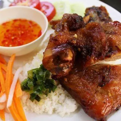 Hình ảnh Cơm gà nướng tỏi