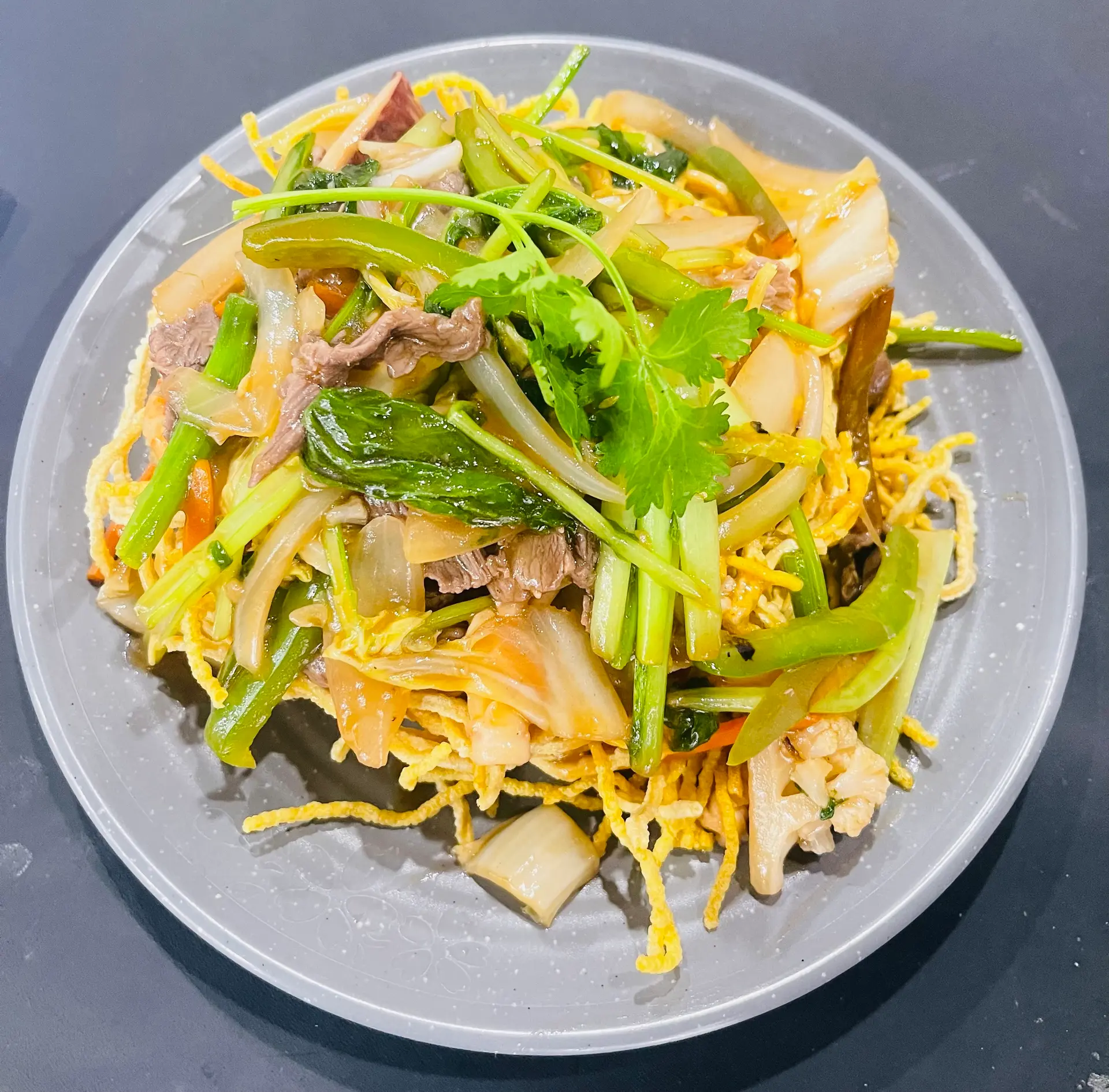 Hình ảnh Mì xào giòn bò
