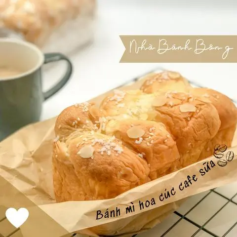 Hình ảnh Bánh mì hoa cúc cà phê sữa