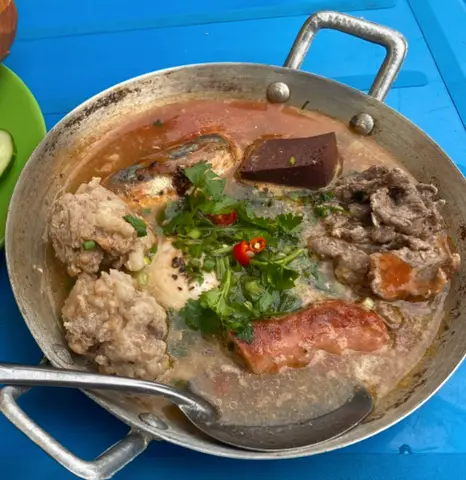 Hình ảnh Bánh mì chảo thập cẩm