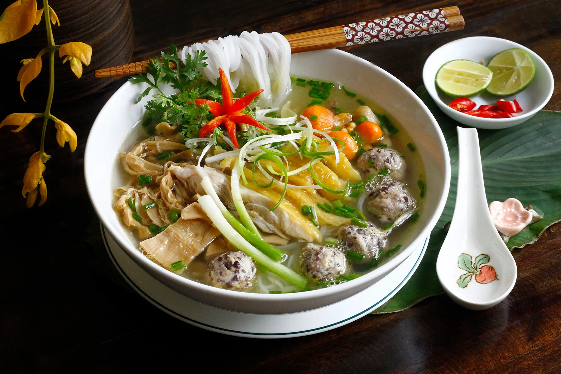 Hình ảnh Bún măng gà