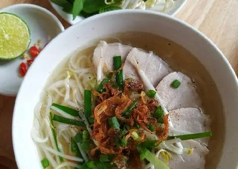 Hình ảnh Hủ tiếu mềm thịt nạc