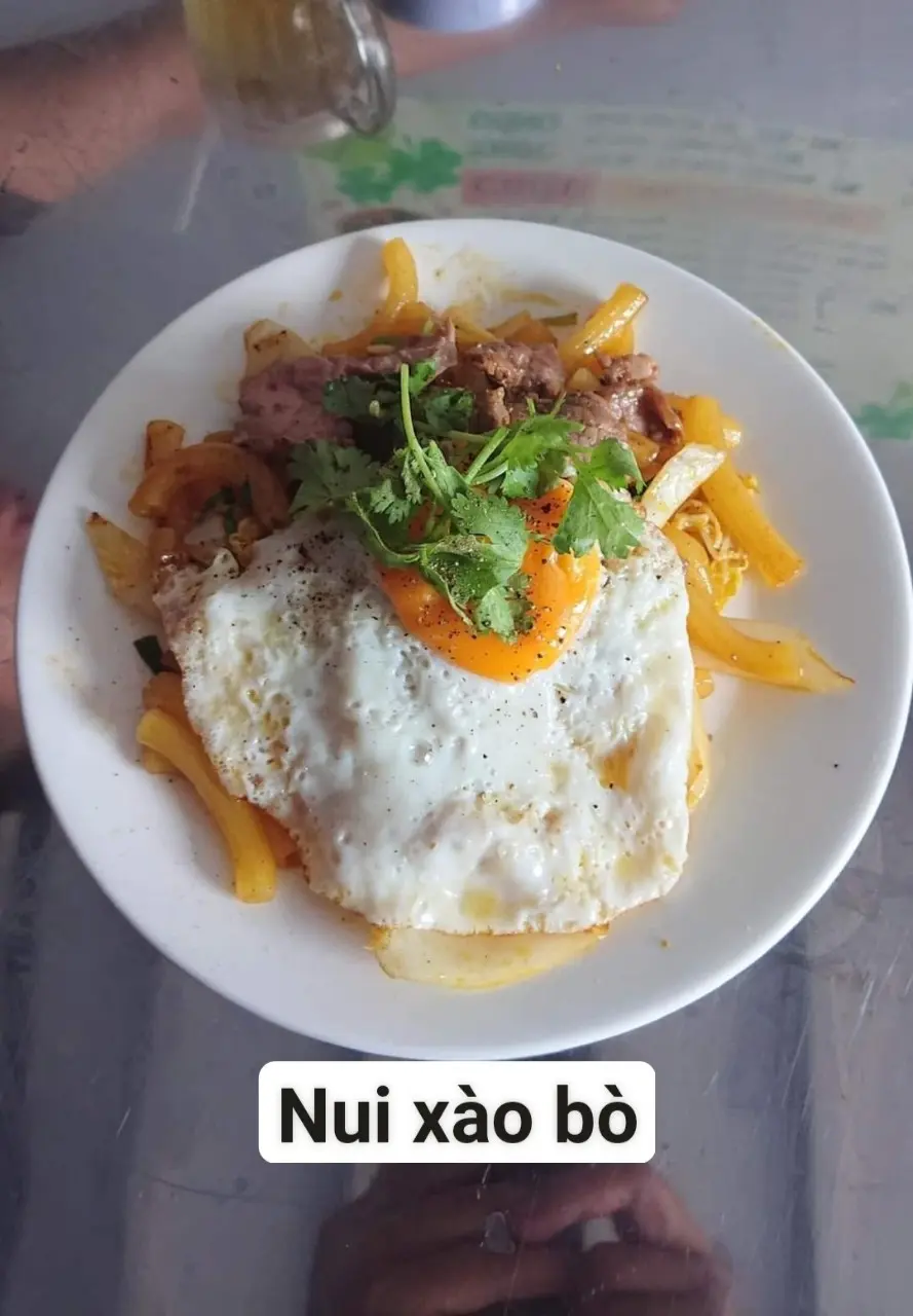 Hình ảnh Nui xào bò