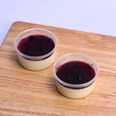 Hình ảnh Panna cotta dâu tằm