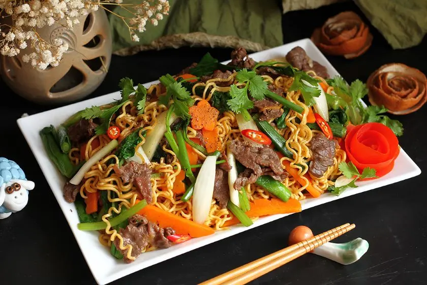 Hình ảnh Mì xào bò
