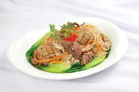 Hình ảnh Hủ tiếu bò áp chảo lớn