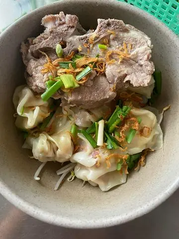 Hình ảnh Hoành thánh xương