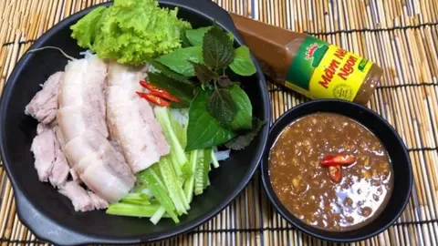 Hình ảnh Bún thịt luộc mắm nêm