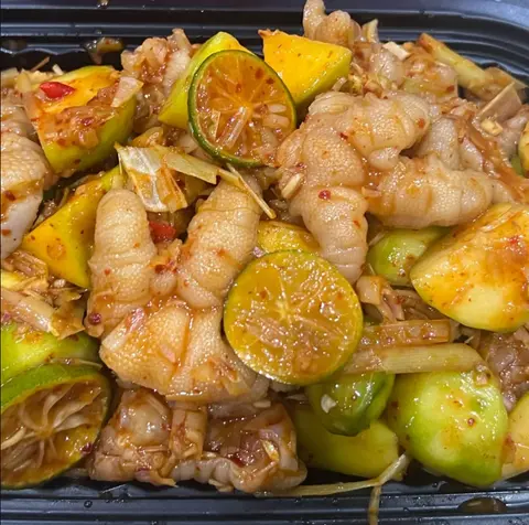 Hình ảnh Chân gà sốt Thái