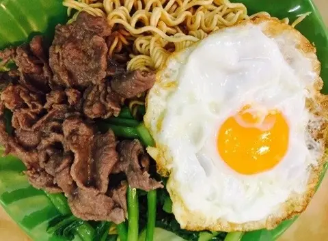 Hình ảnh Mì xào bò trứng