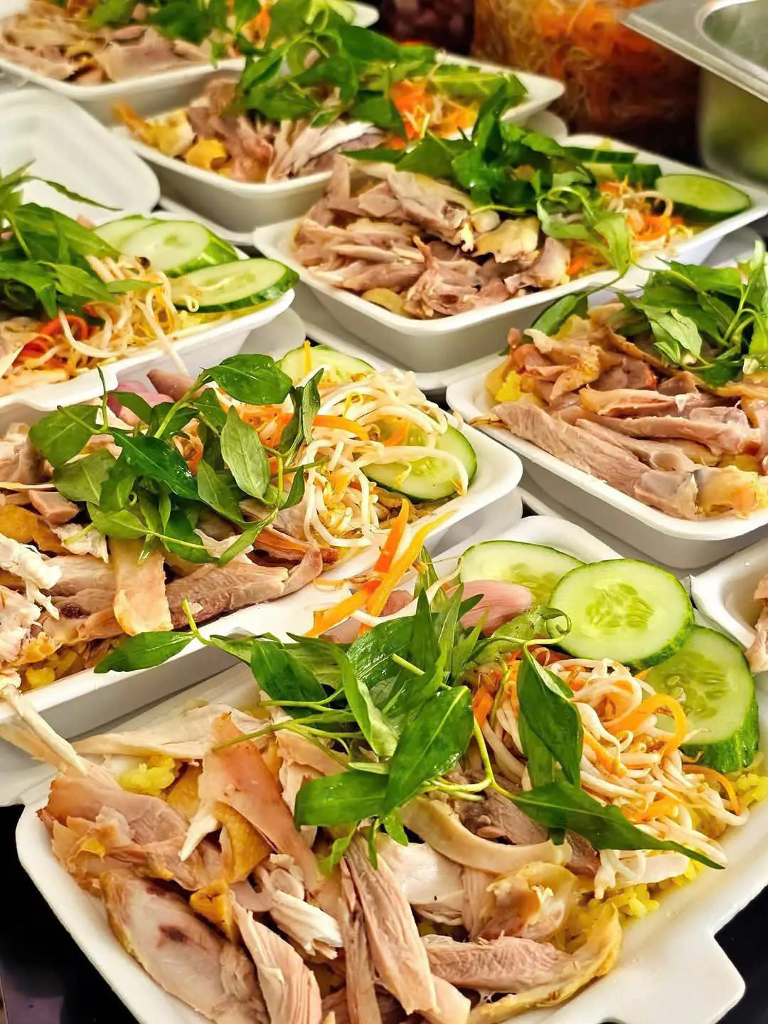 Hình ảnh Cơm gà xé