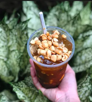 Hình ảnh Đá me hạt dẻo rim thơm.