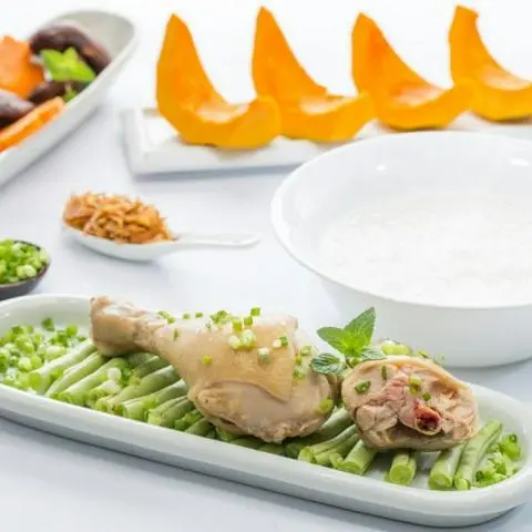 Hình ảnh Gà ác tiềm