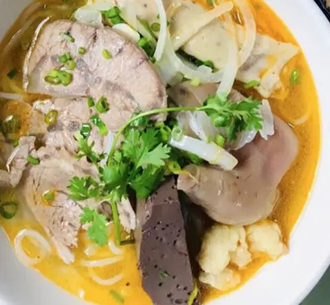 Hình ảnh Bún bò giò