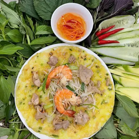 Hình ảnh Bánh xèo lớn tôm - thịt heo đặc biệt
