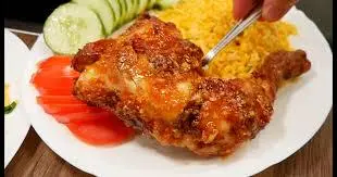 Hình ảnh Cơm chiên gà nước mắm góc tư