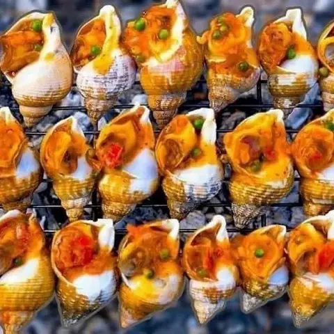 Hình ảnh Ốc bulot nướng tiêu xanh